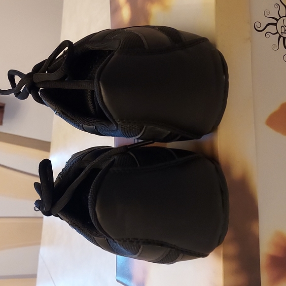 Worn once! Zumba Shoes - Picture 4 of 5